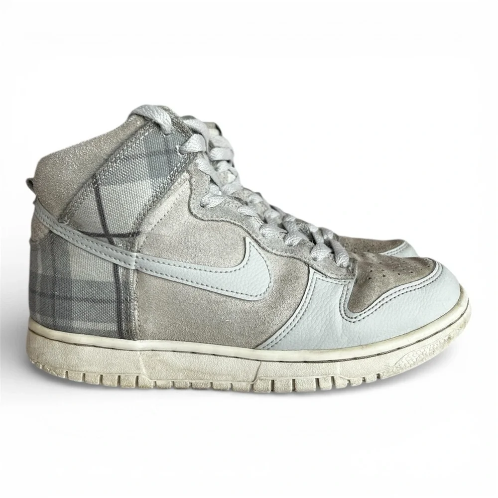 Nike Dunk Hi SE (GS) Sneakers Size 6Y